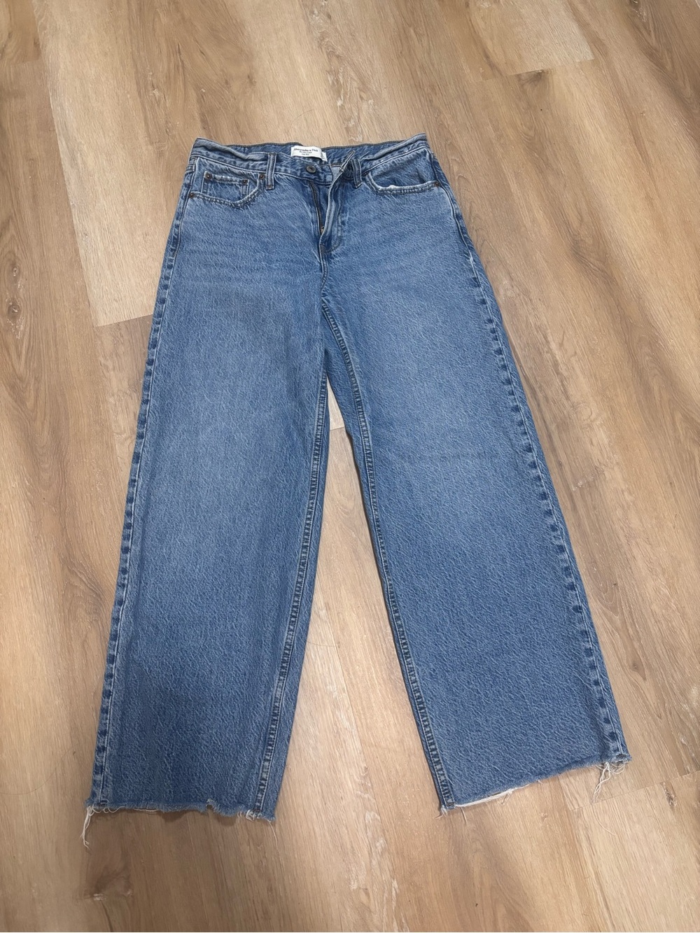 Abercrombie & Fitch The Ultra Loose Low Rise Wide-Leg Blue Women's Jeans 26 regu